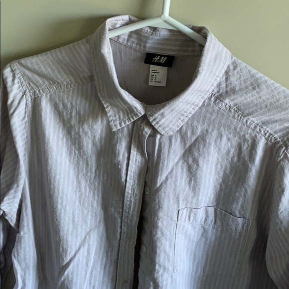 Button down - Picture 2 of 6